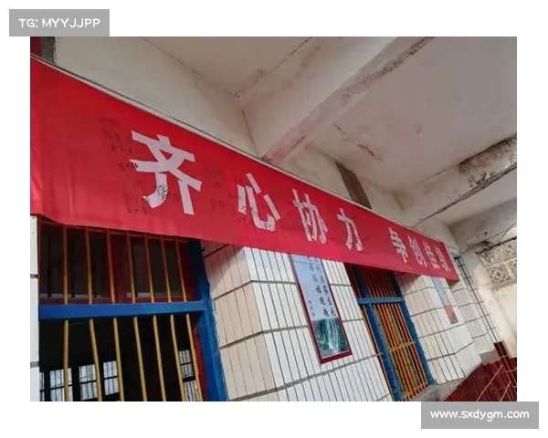 足球主题航班首航盛典隆重举行点燃激情与梦想飞向蓝天 足球主题航班首航盛典隆重举行点燃激情与梦想飞向蓝天